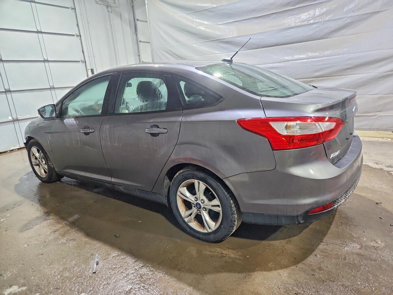 2014 FORD FOCUS SE photo 4