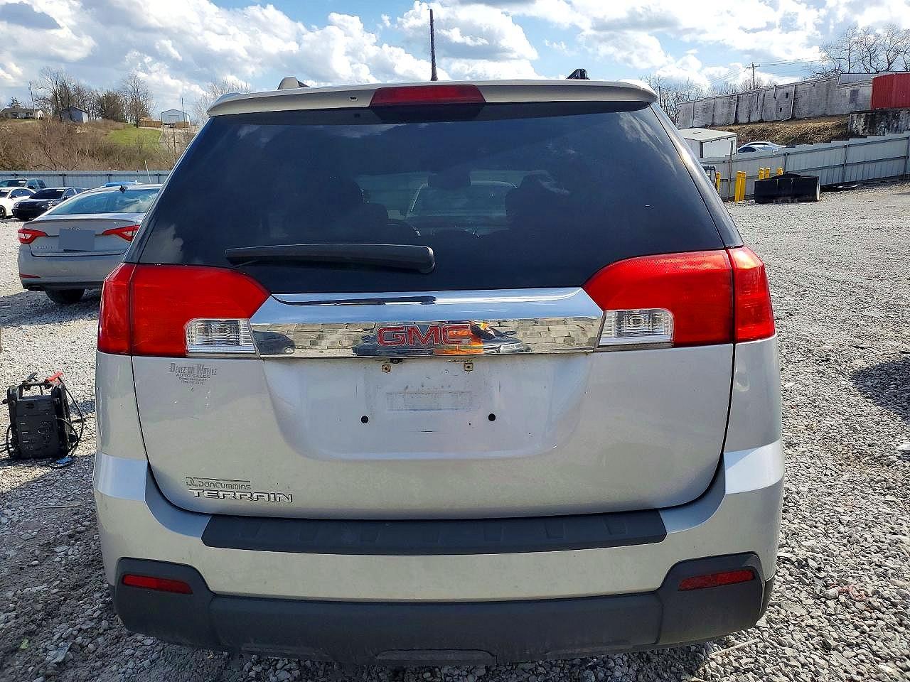 2013 GMC TERRAIN SLE photo 6