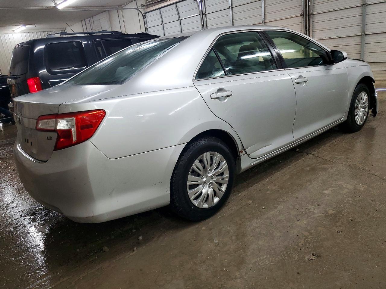 2012 TOYOTA CAMRY LE photo 7