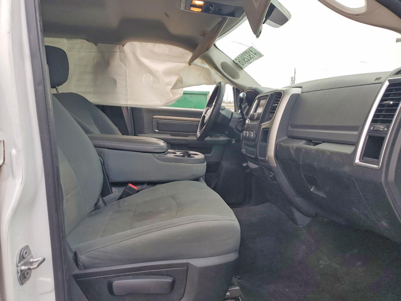 2017 RAM 2500 SLT photo 7