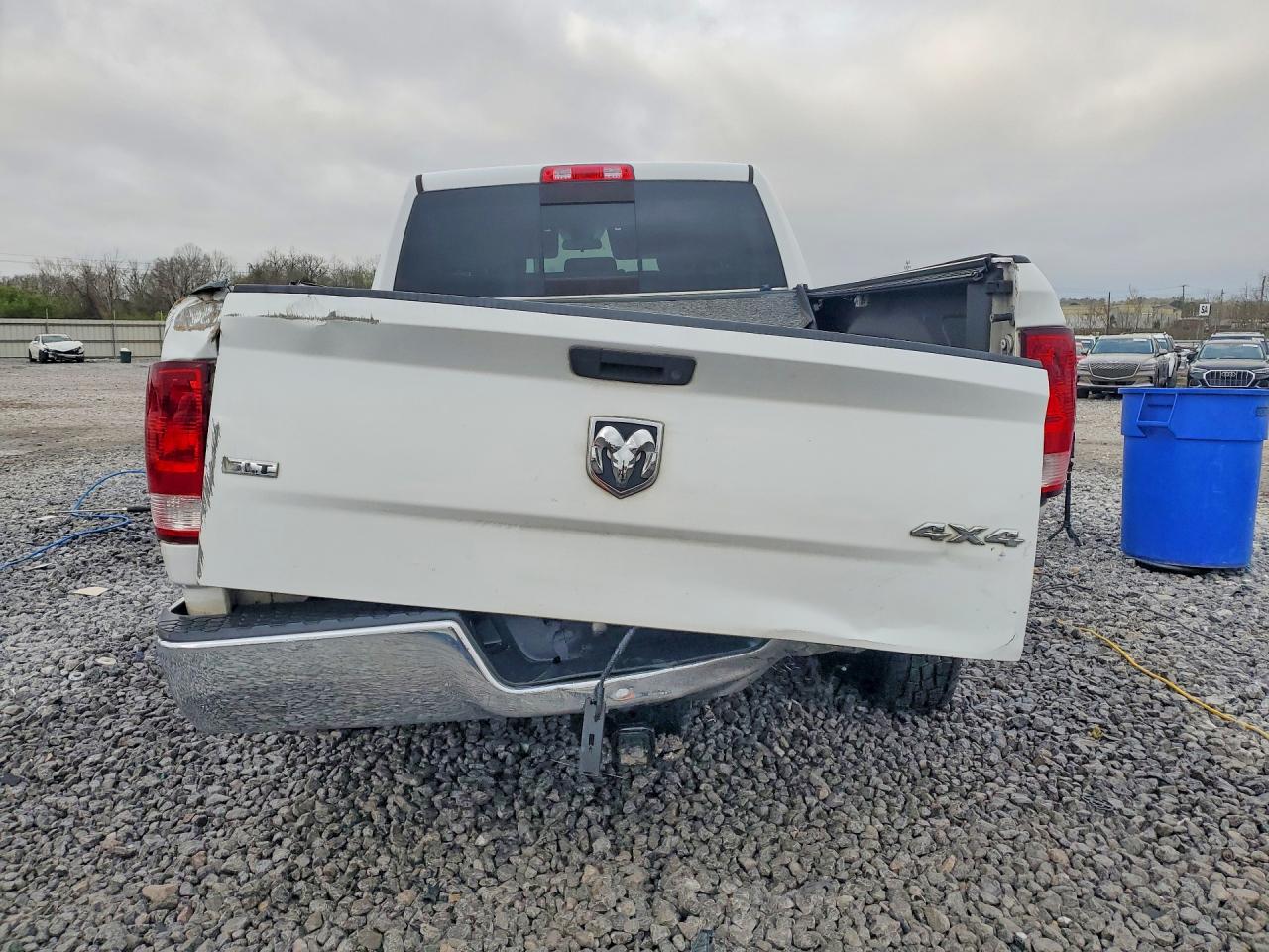 2017 RAM 2500 SLT photo 6