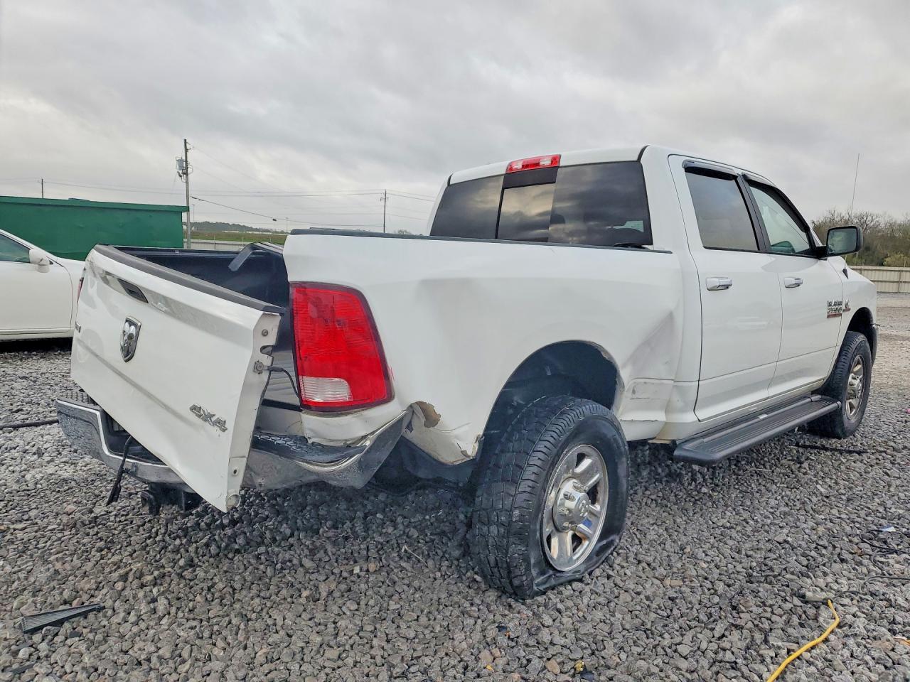2017 RAM 2500 SLT photo 3