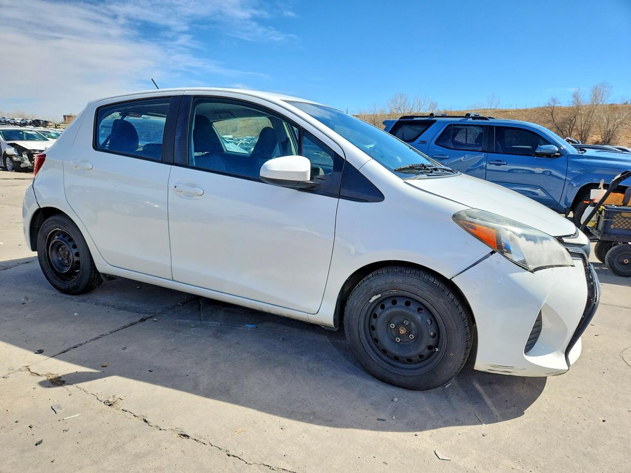 2017 TOYOTA YARIS 5-DOOR L FLEET photo 4