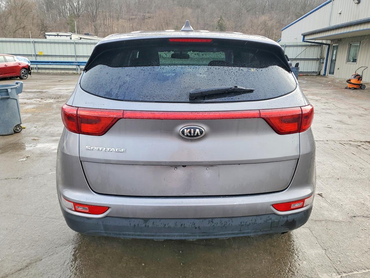 2017 KIA SPORTAGE LX photo 11