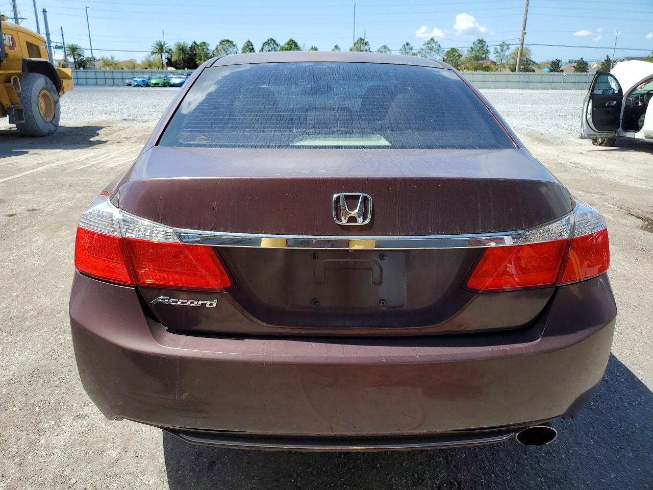 2013 HONDA ACCORD LX photo 6