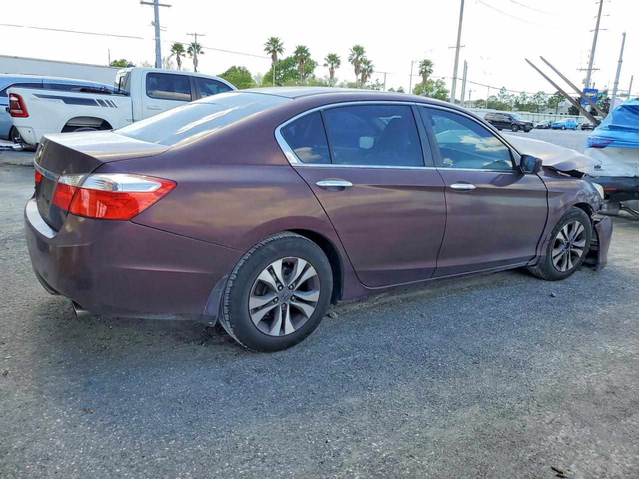 2013 HONDA ACCORD LX photo 3