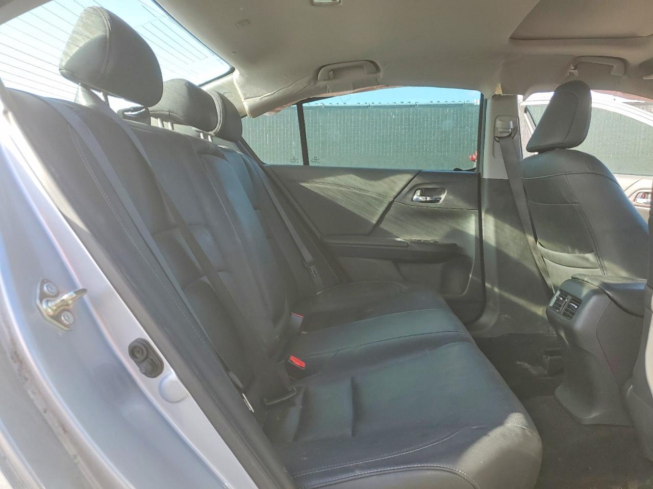 2017 HONDA ACCORD TOURING photo 10