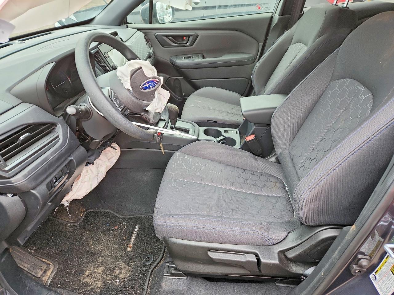 2025 SUBARU FORESTER photo 19