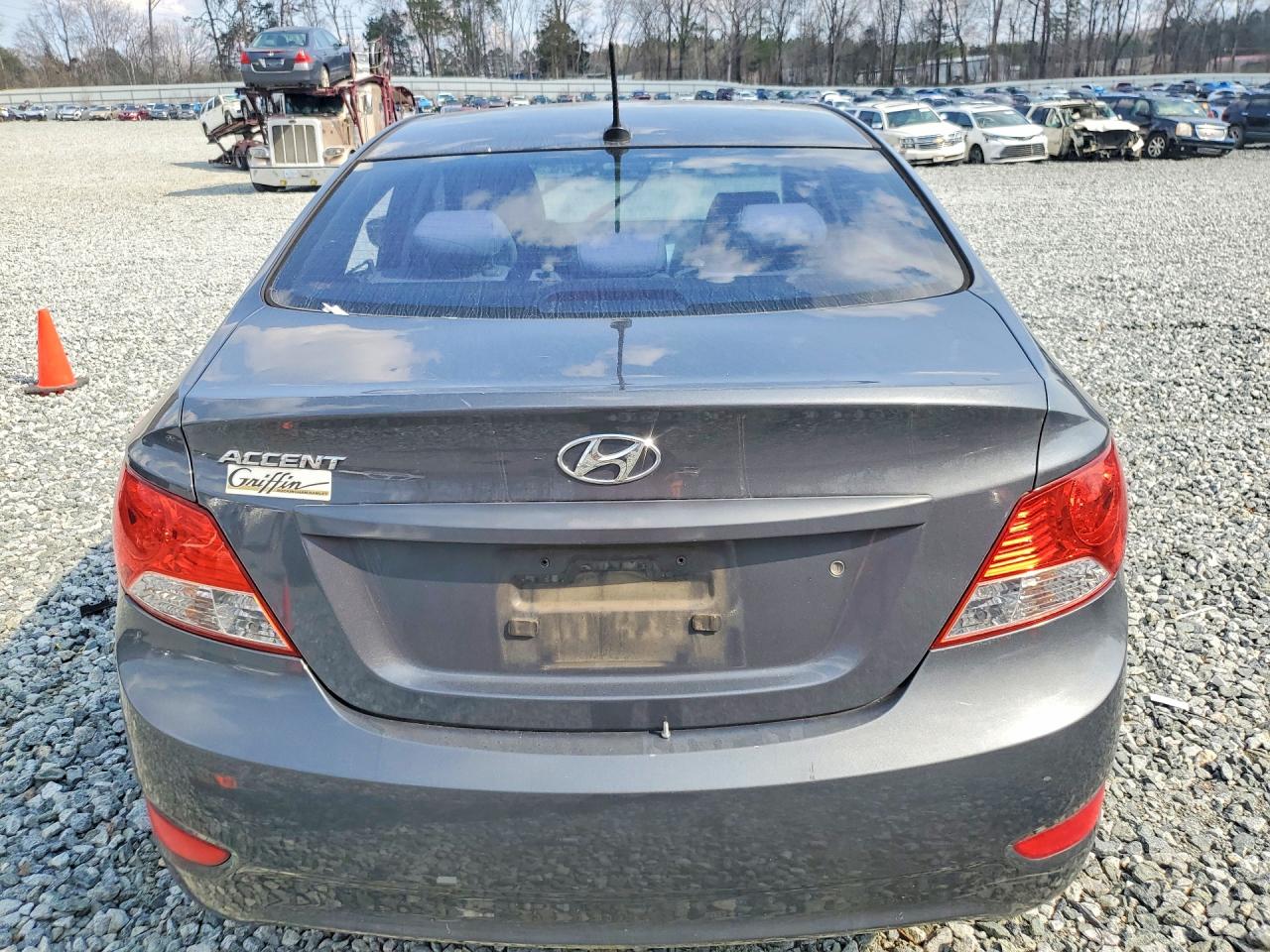 2012 HYUNDAI ACCENT GLS photo 6