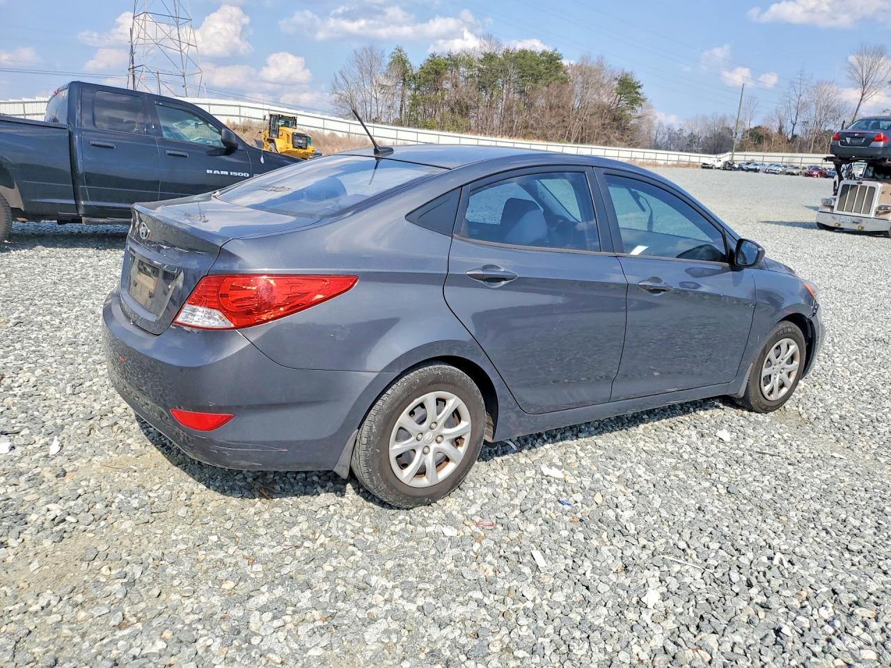 2012 HYUNDAI ACCENT GLS photo 3