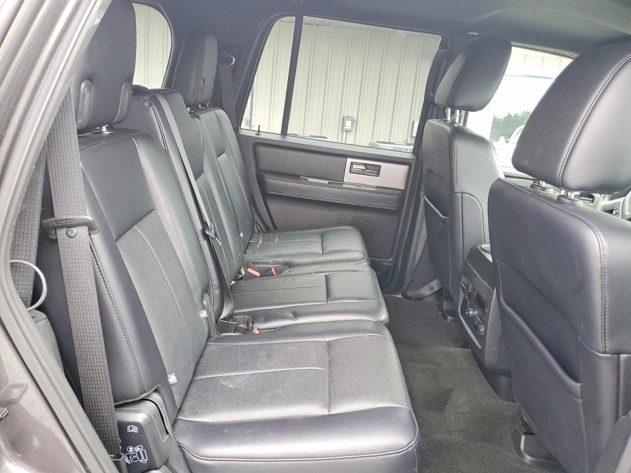 2017 FORD EXPEDITION XLT photo 11