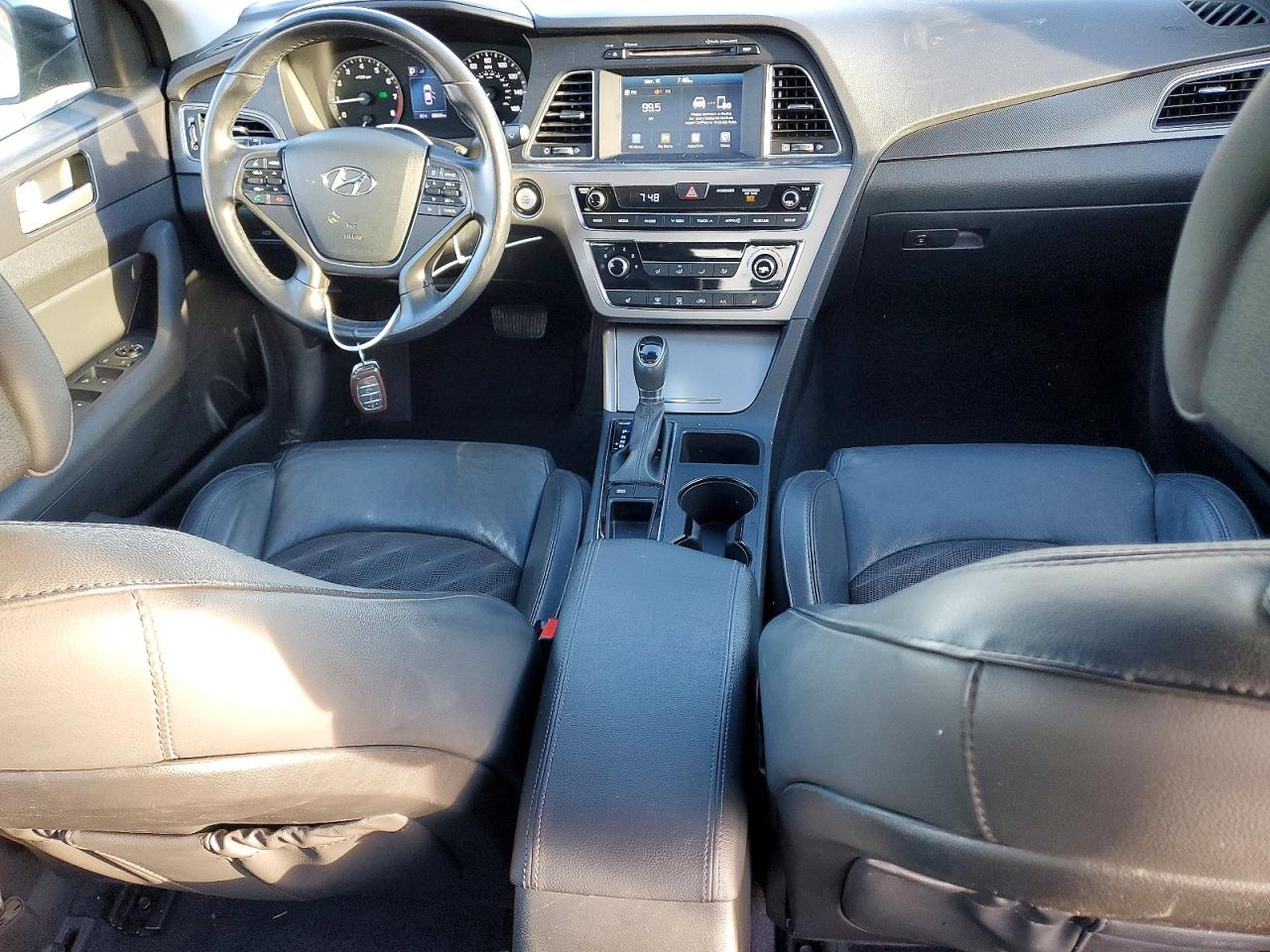2017 HYUNDAI SONATA SPORT photo 15