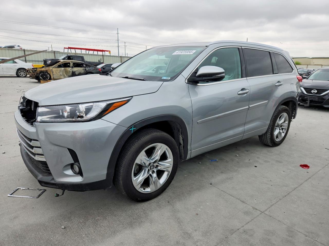 2018 TOYOTA HIGHLANDER