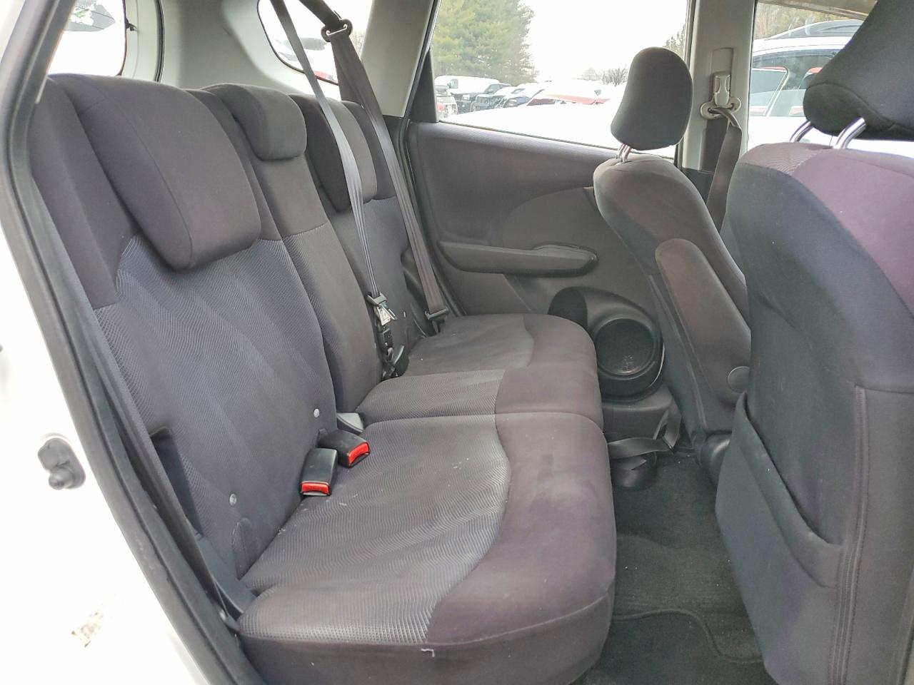 2011 HONDA FIT SPORT photo 28
