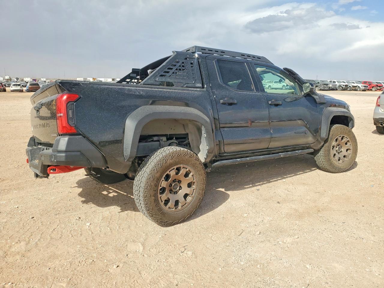 2025 TOYOTA TACOMA TRAILHUNTER HV photo 5