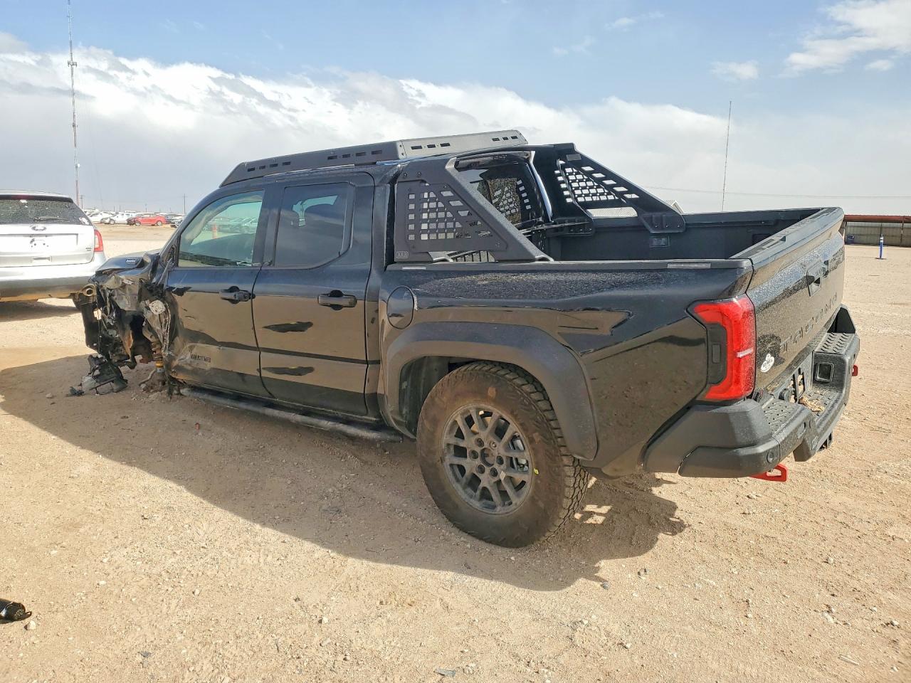 2025 TOYOTA TACOMA TRAILHUNTER HV photo 3