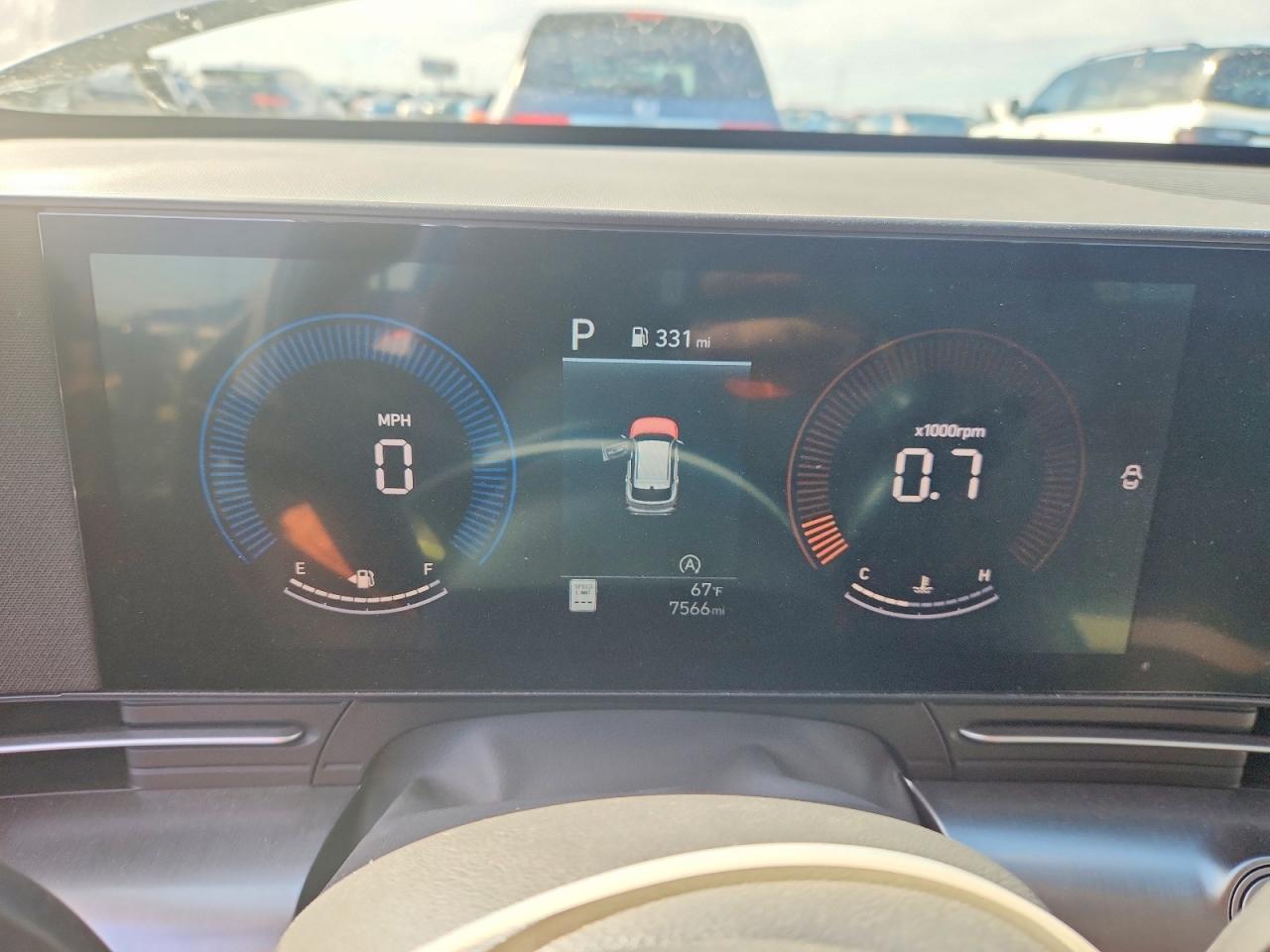 2025 HYUNDAI KONA SE photo 17