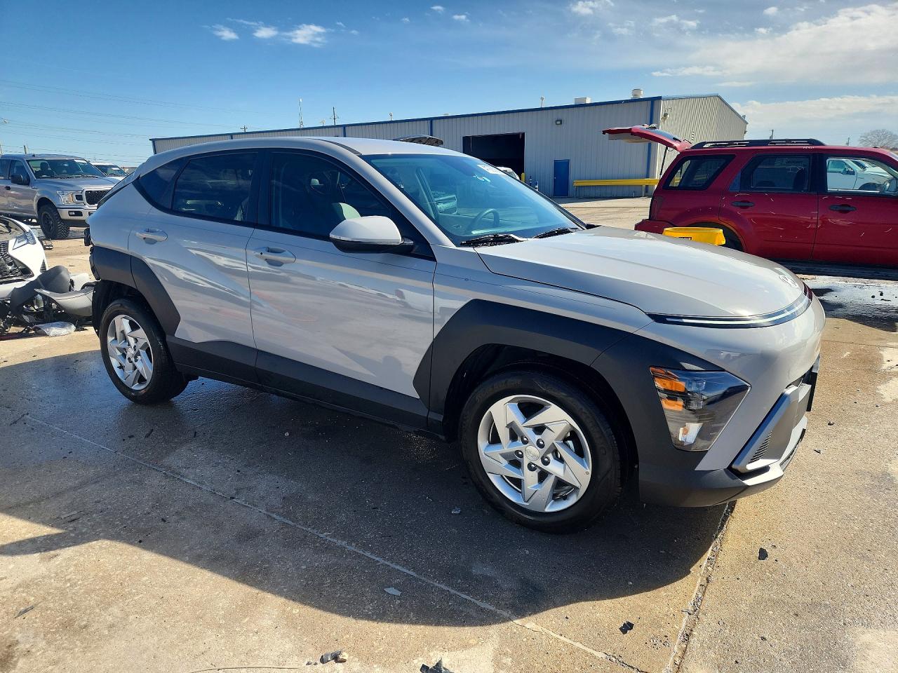 2025 HYUNDAI KONA SE photo 7
