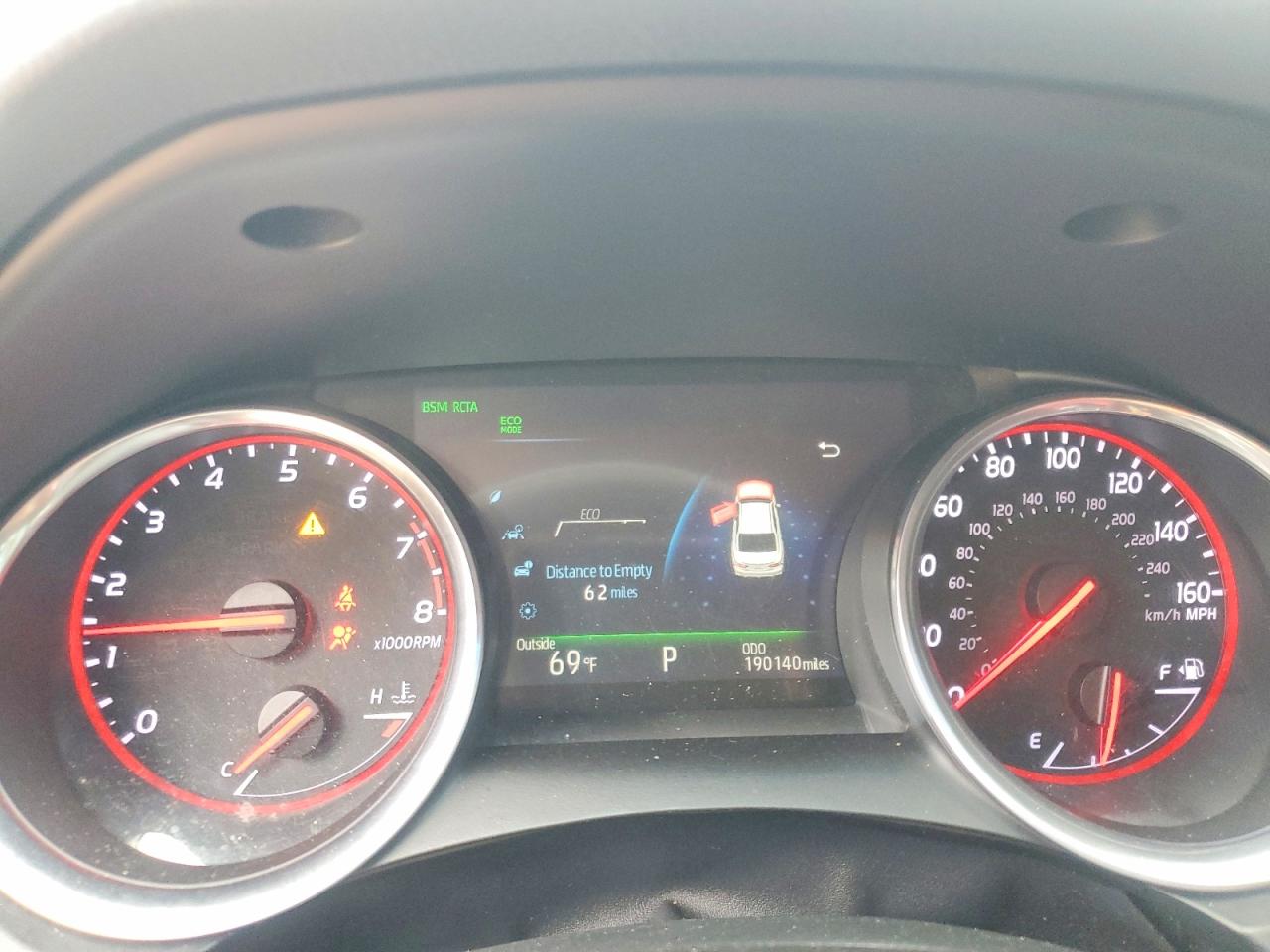 2018 TOYOTA CAMRY XSE photo 17