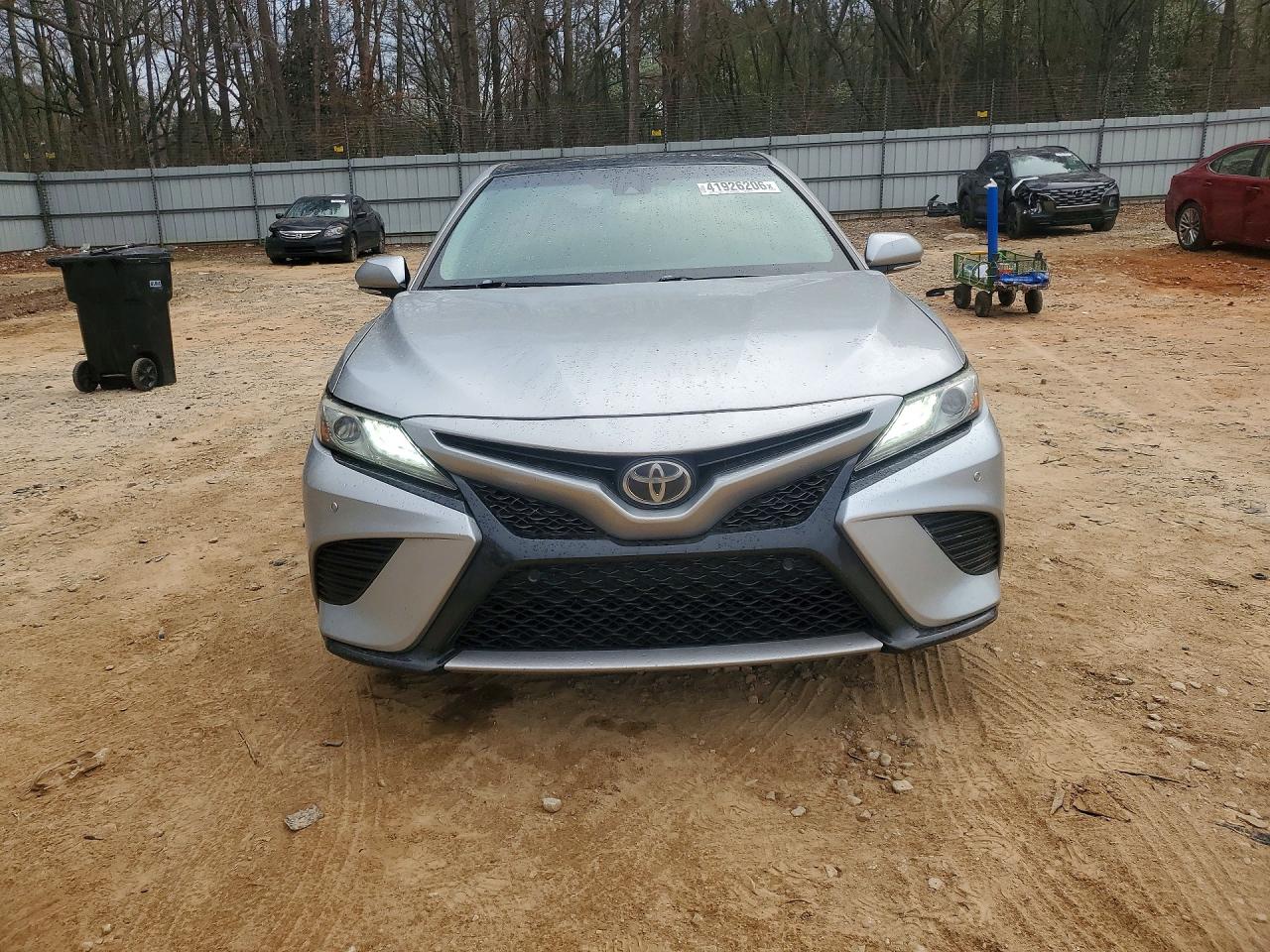 2018 TOYOTA CAMRY XSE photo 9