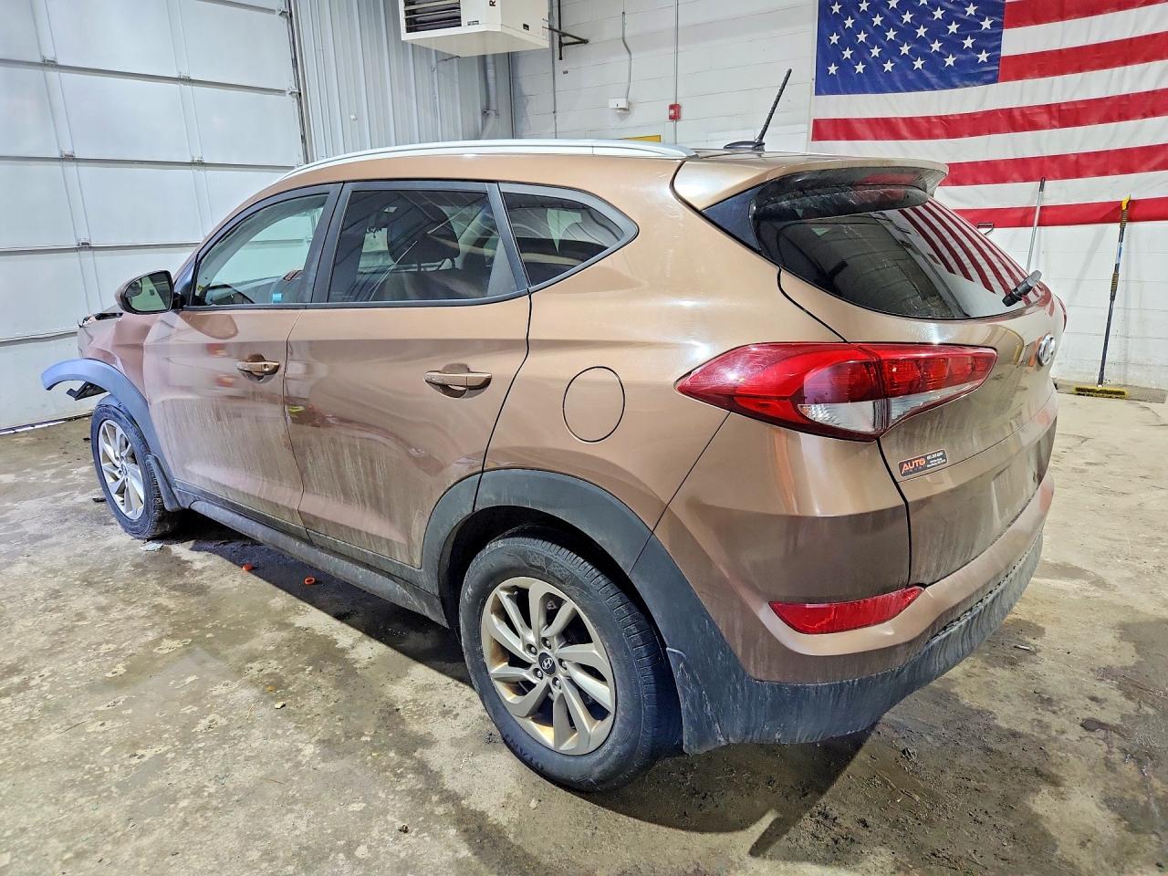2016 HYUNDAI TUCSON photo 4