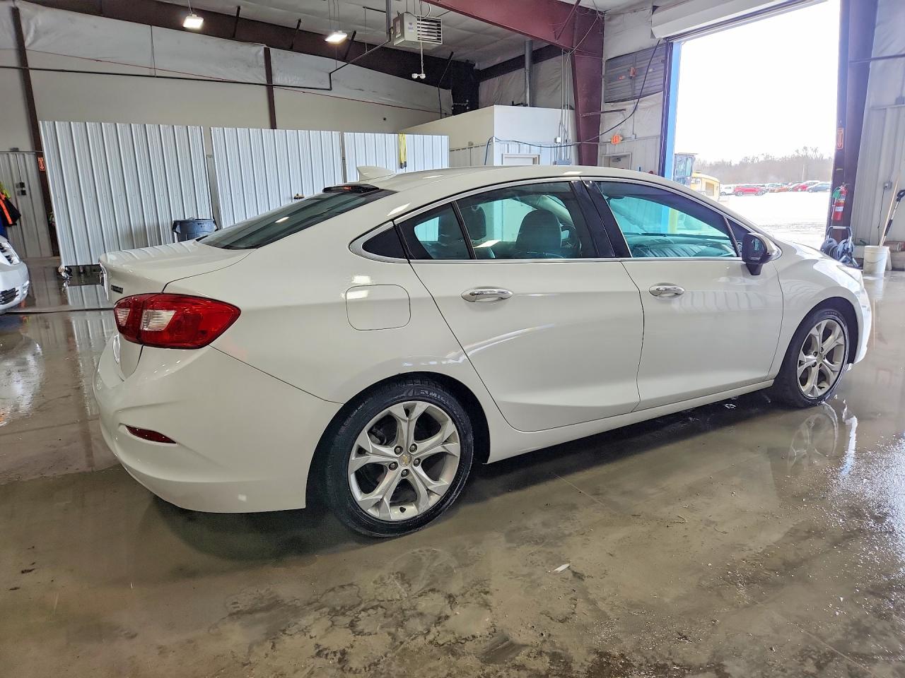 2016 CHEVROLET CRUZE PREMIER photo 7