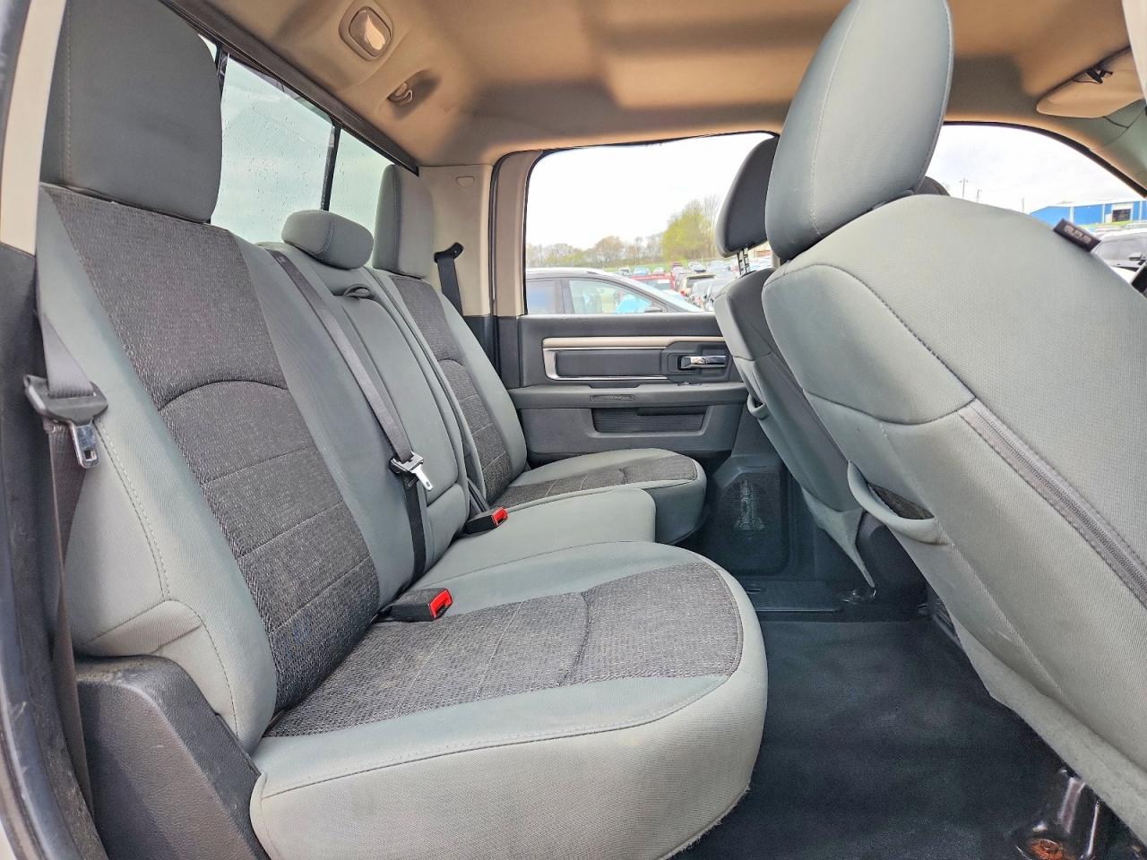2014 RAM 1500 SLT photo 10