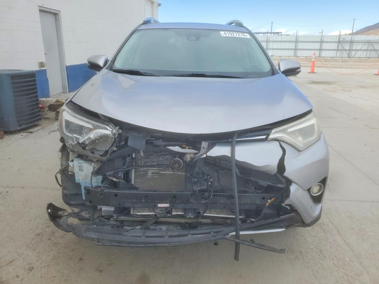 2016 TOYOTA RAV4 photo 5