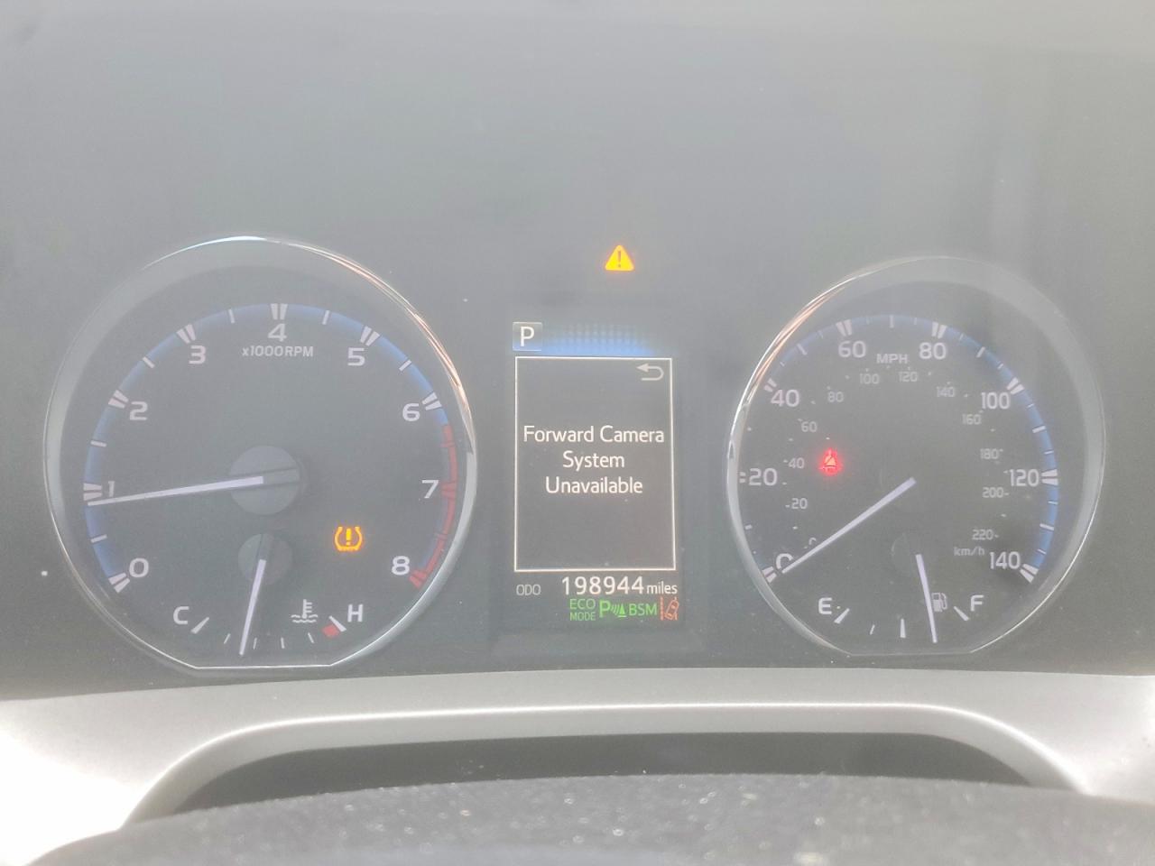 2016 TOYOTA RAV4 photo 9