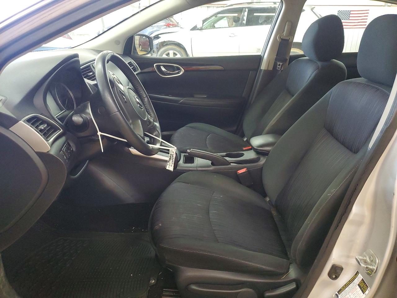 2019 NISSAN SENTRA SV photo 13