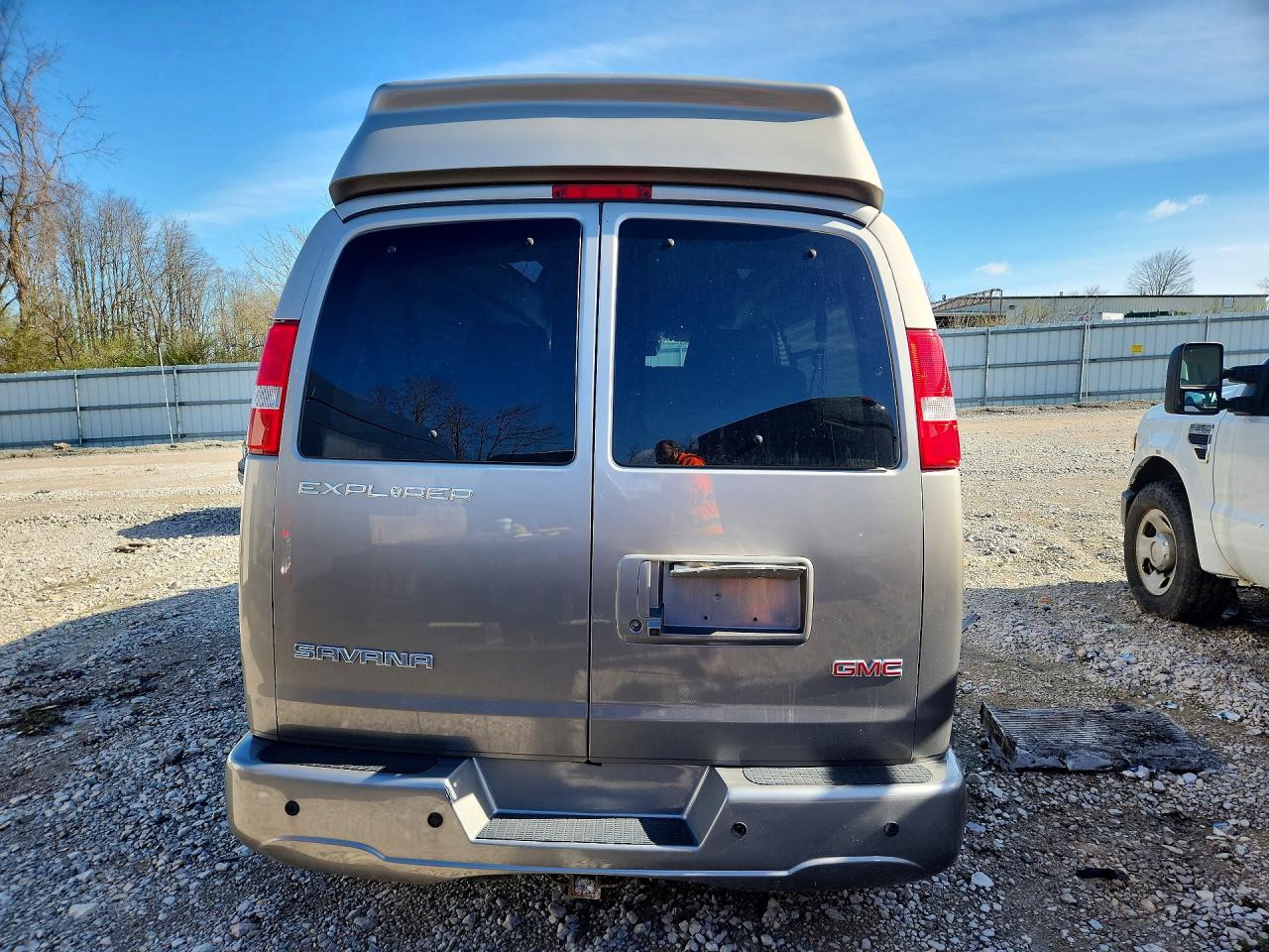 2020 GMC SAVANA G2500 photo 11