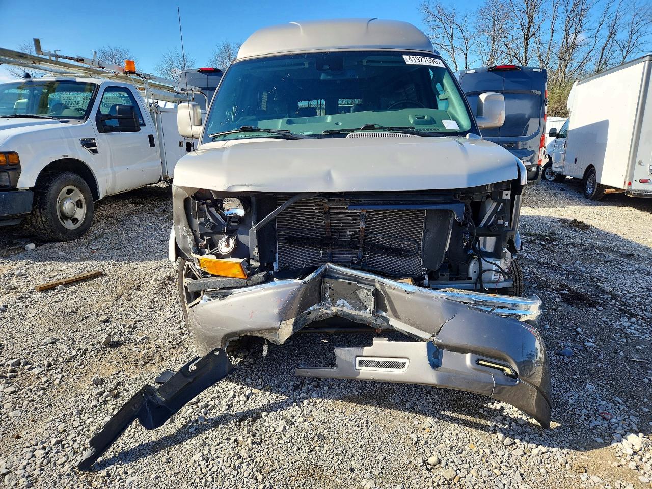 2020 GMC SAVANA G2500 photo 9