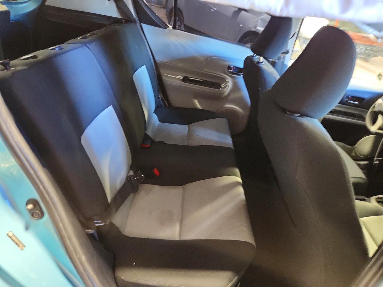 2012 TOYOTA PRIUS C THREE photo 19