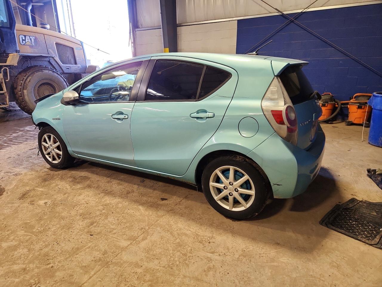 2012 TOYOTA PRIUS C THREE photo 3