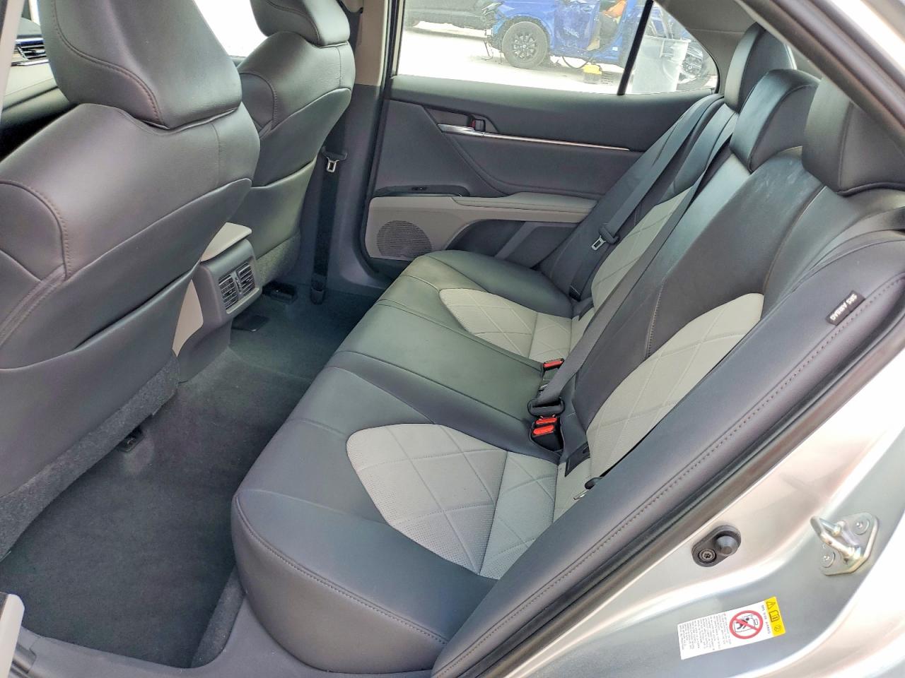 2018 TOYOTA CAMRY XLE V6 photo 28