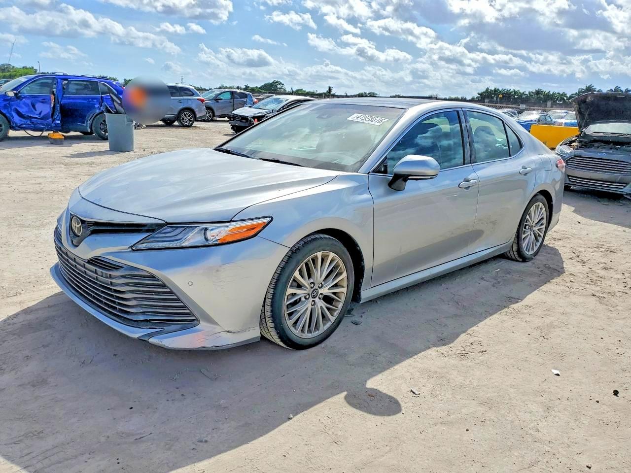 2018 TOYOTA CAMRY