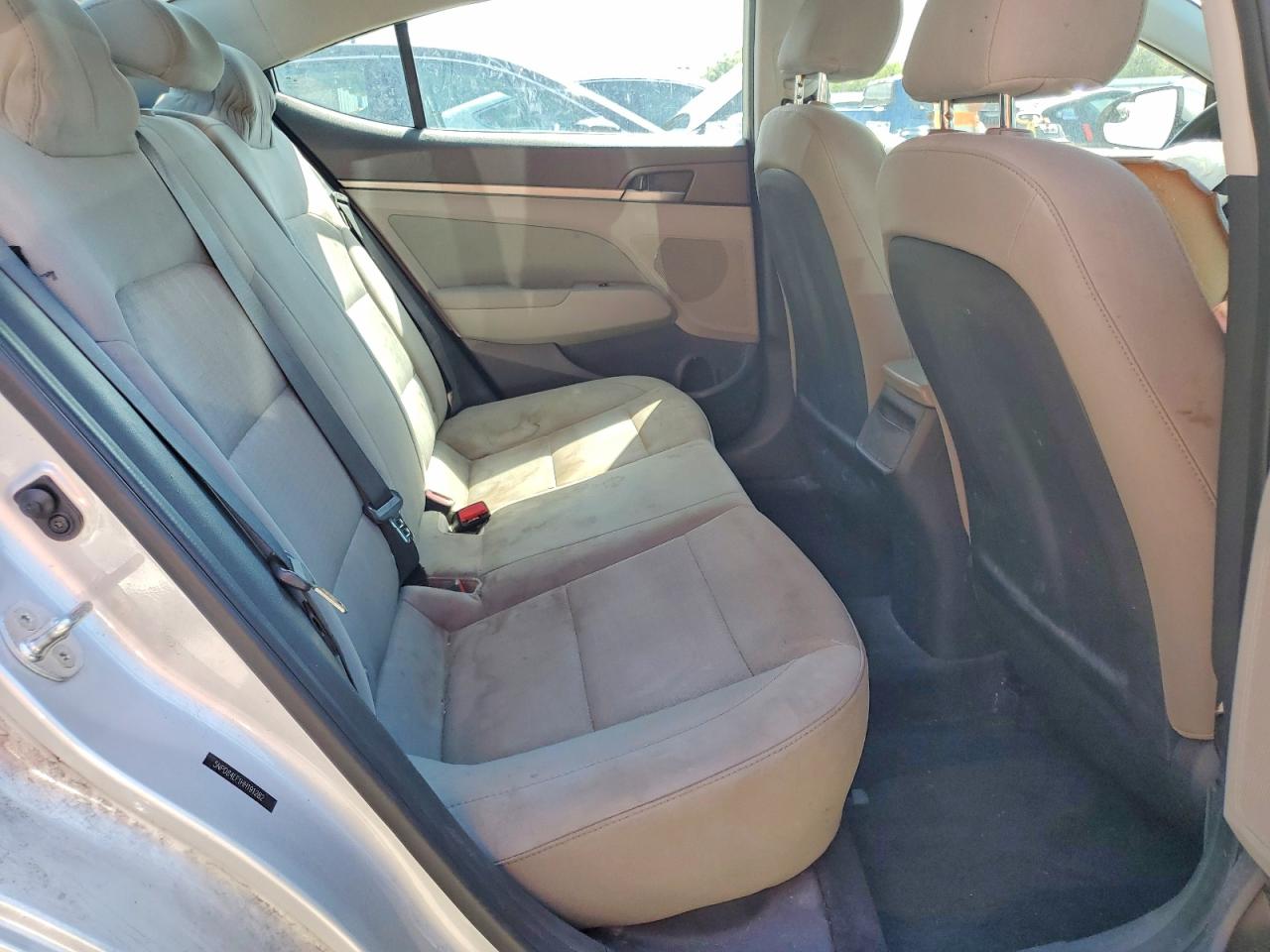 2017 HYUNDAI ELANTRA SE photo 19