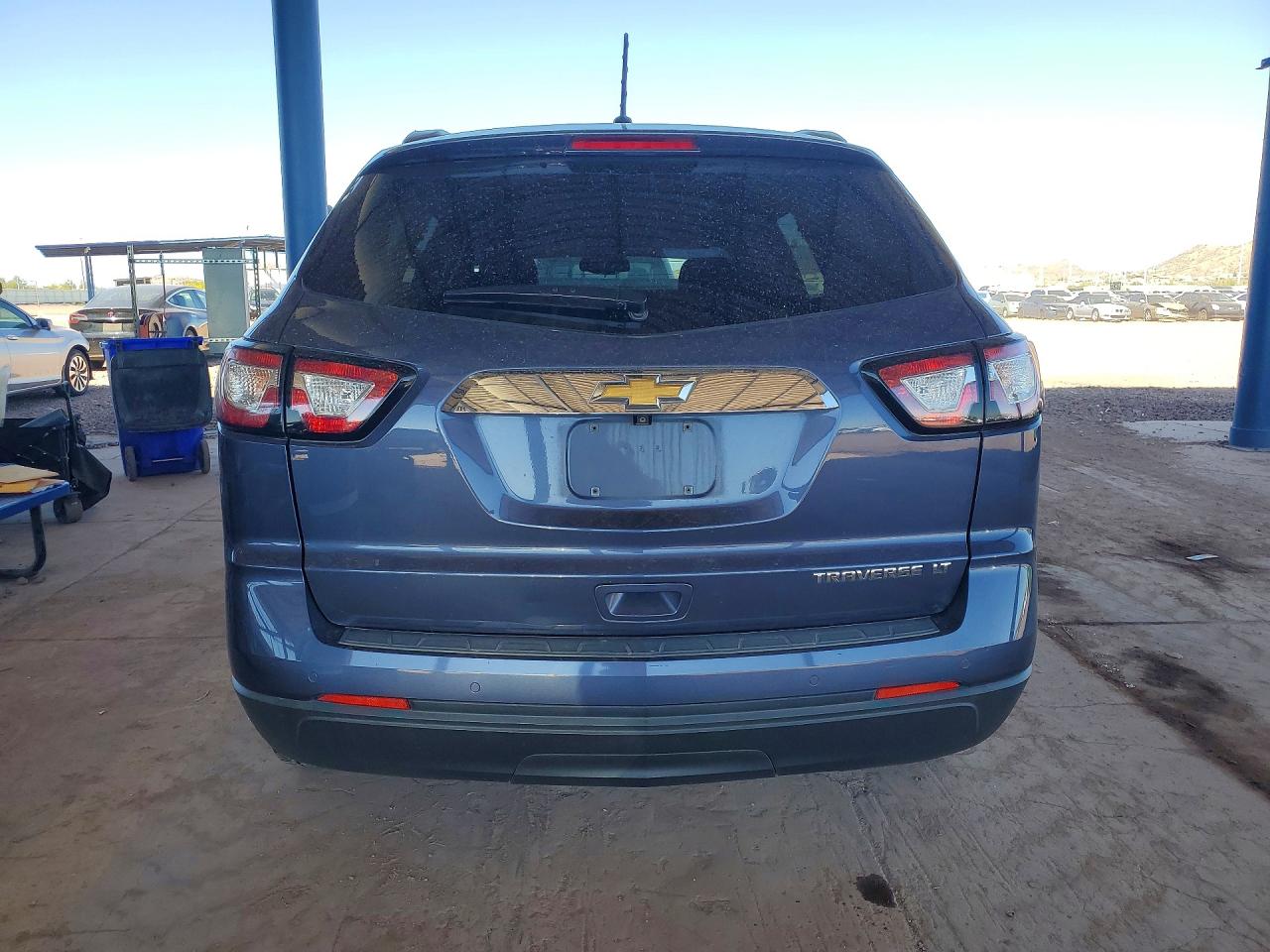 2014 CHEVROLET TRAVERSE LT photo 6