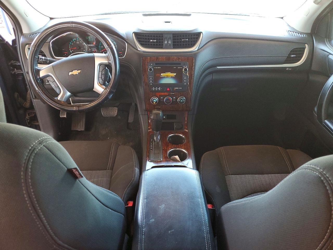 2014 CHEVROLET TRAVERSE LT photo 8