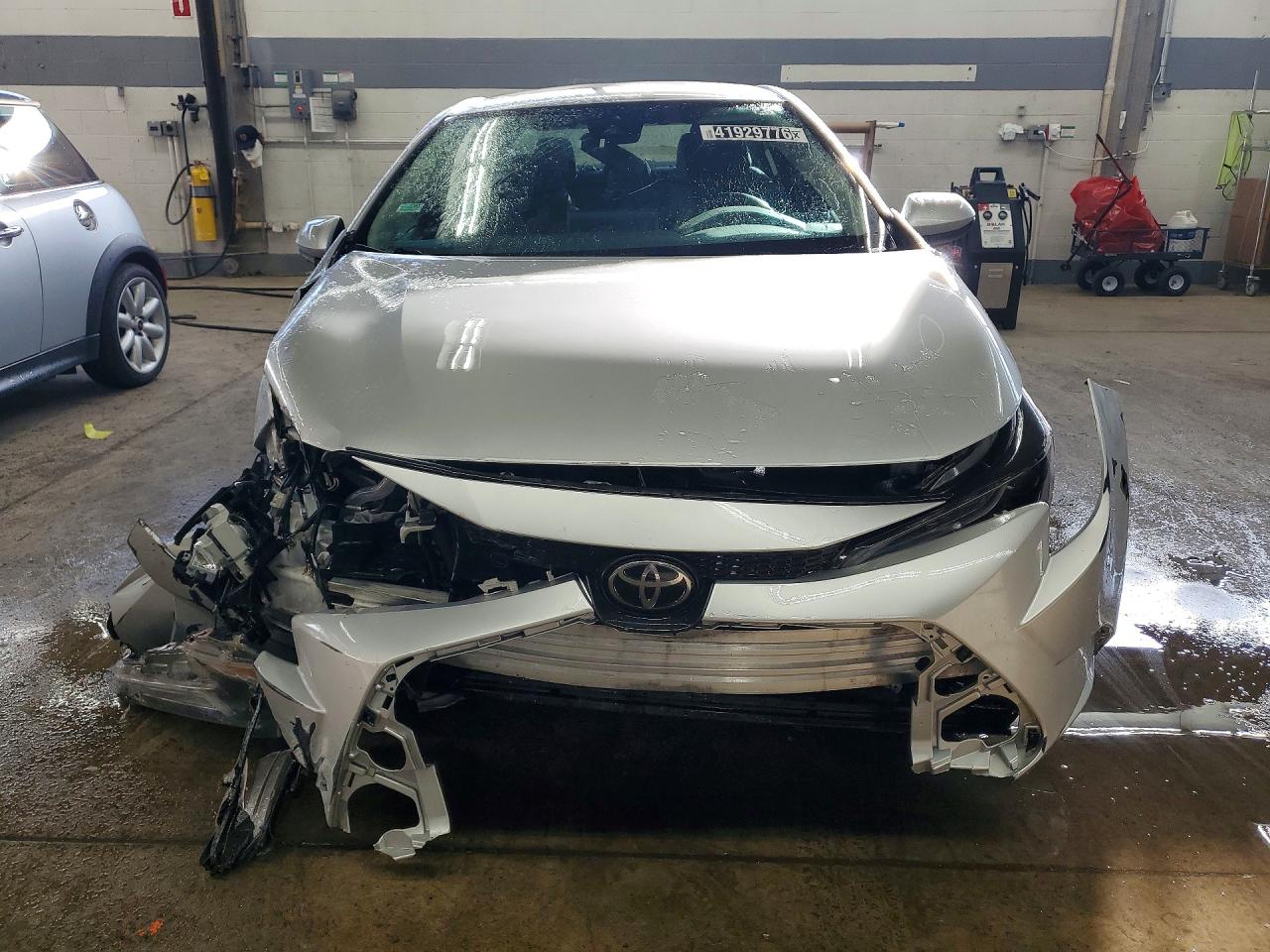 2021 TOYOTA COROLLA LE photo 9