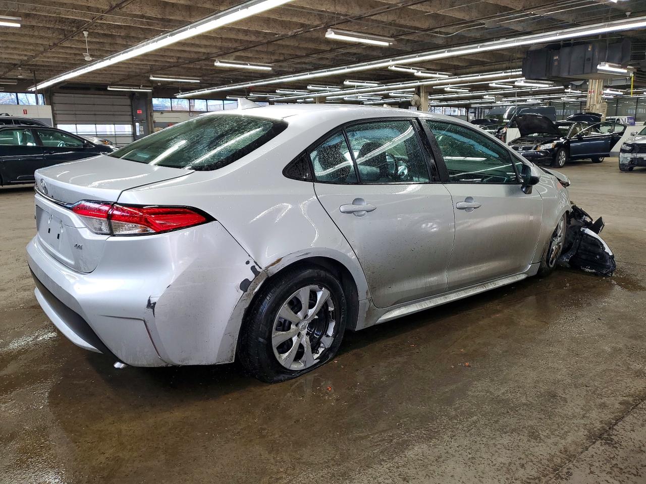 2021 TOYOTA COROLLA LE photo 5