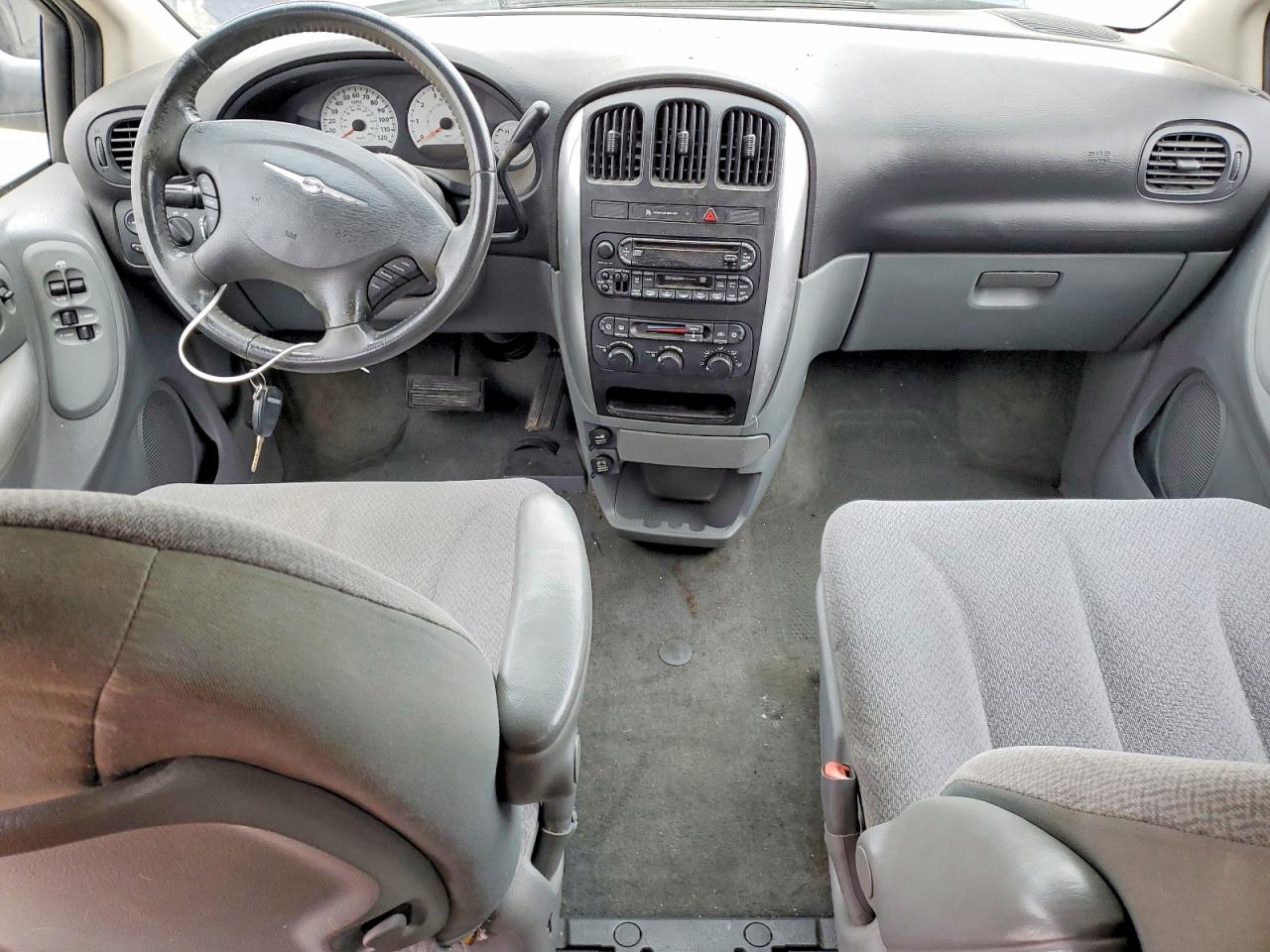 2006 CHRYSLER TOWN & COUNTRY TOURING photo 8