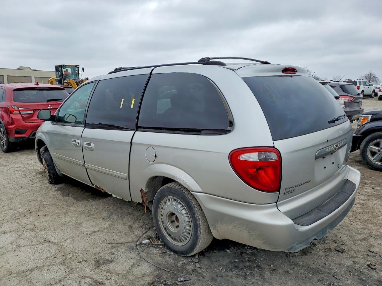 2006 CHRYSLER TOWN & COUNTRY TOURING photo 2