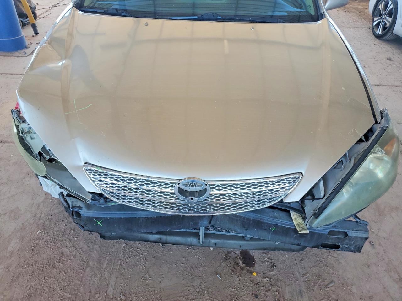 2002 TOYOTA CAMRY SE photo 21