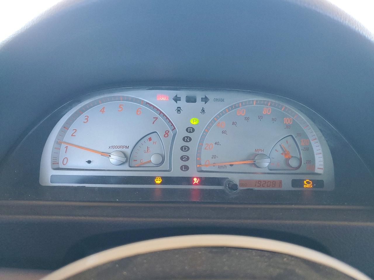 2002 TOYOTA CAMRY SE photo 17