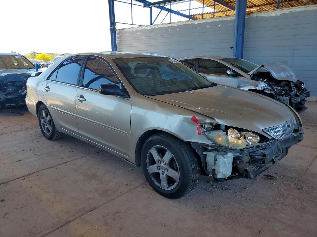 2002 TOYOTA CAMRY SE photo 7