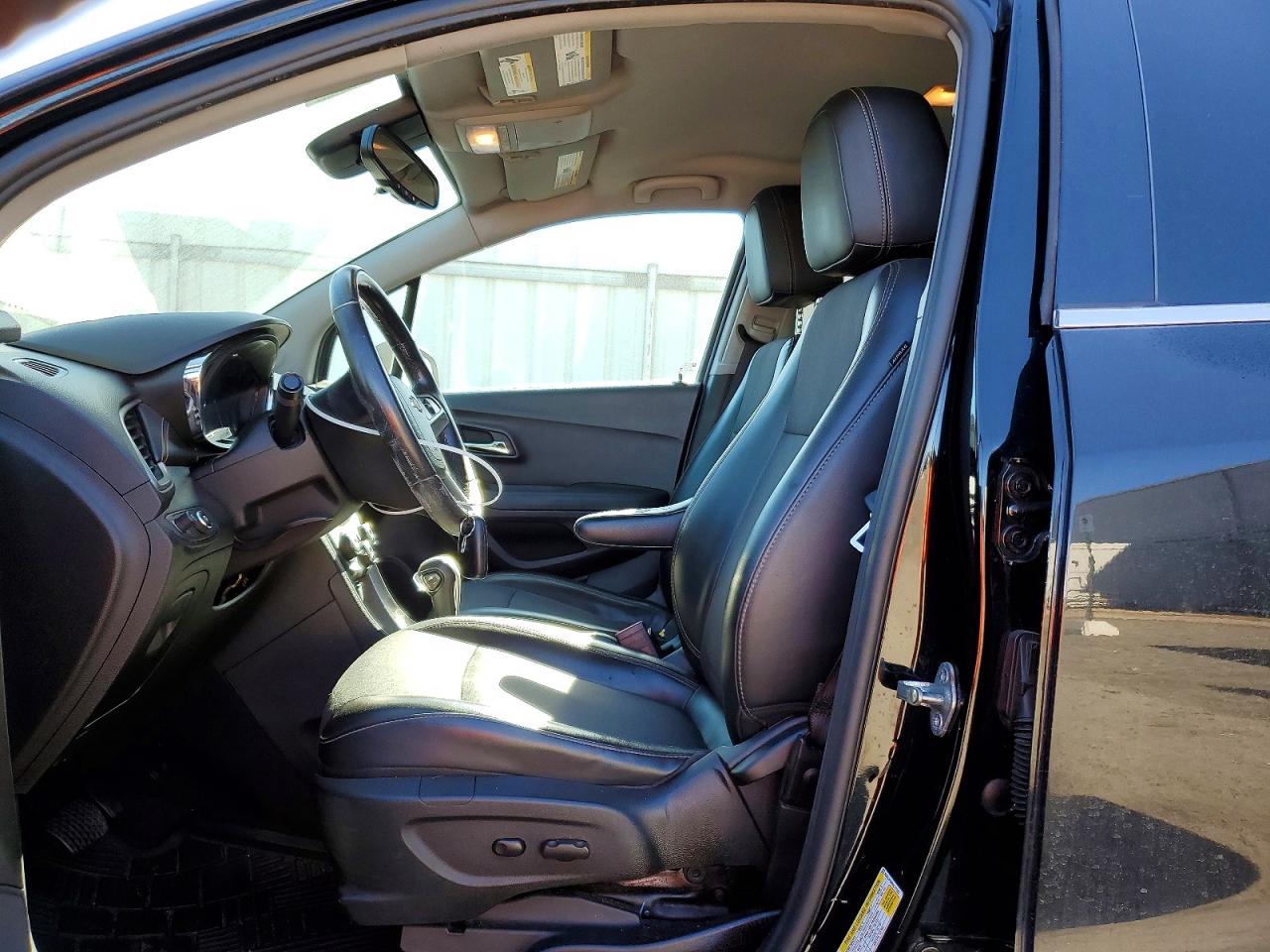 2017 CHEVROLET TRAX 1LT photo 19