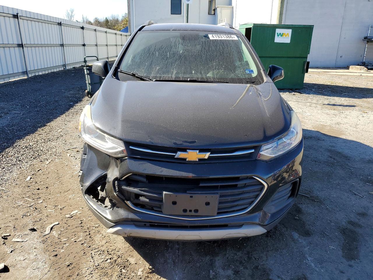 2017 CHEVROLET TRAX 1LT photo 13