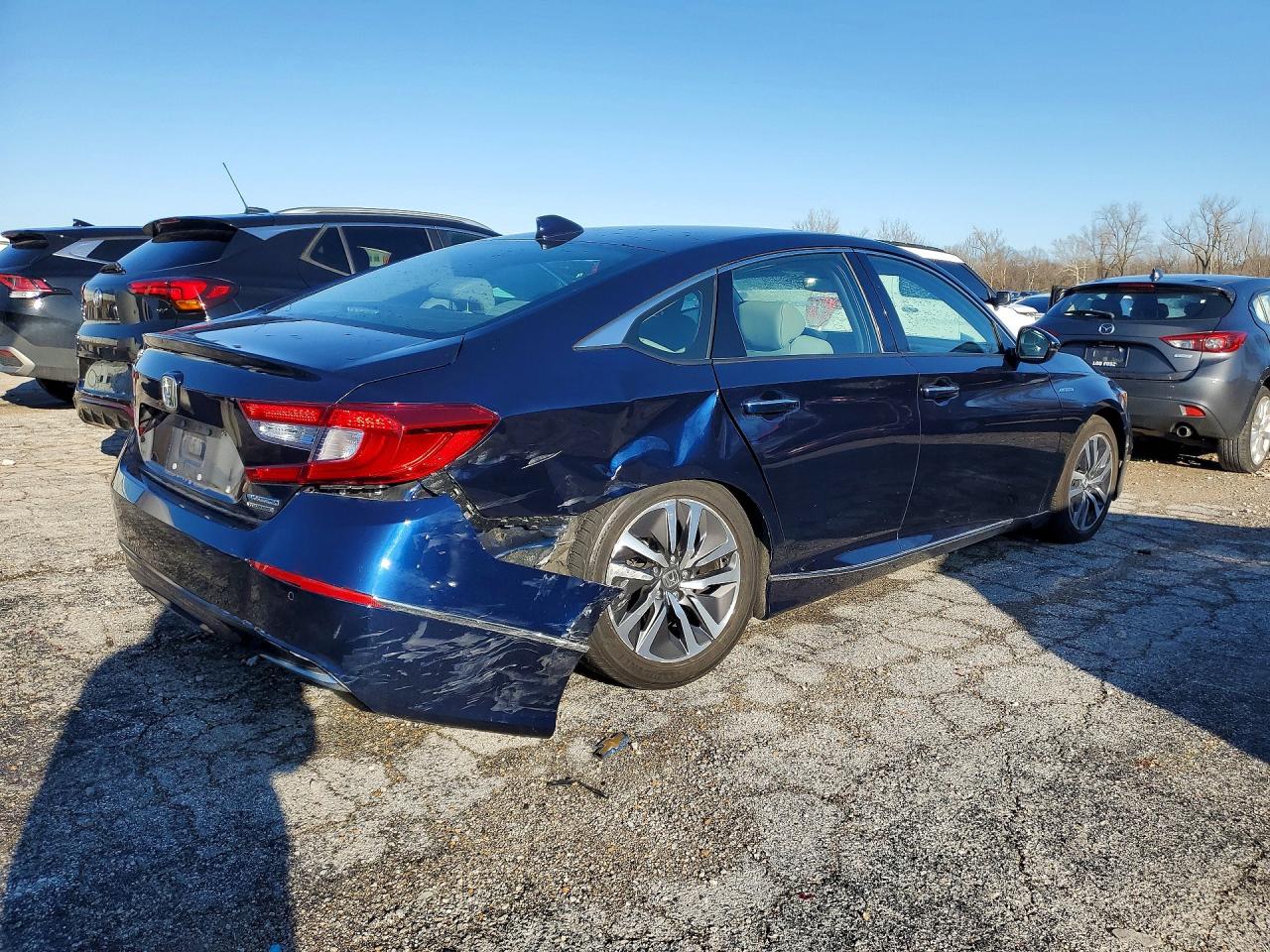 2018 HONDA ACCORD TOURING HYBRID photo 7