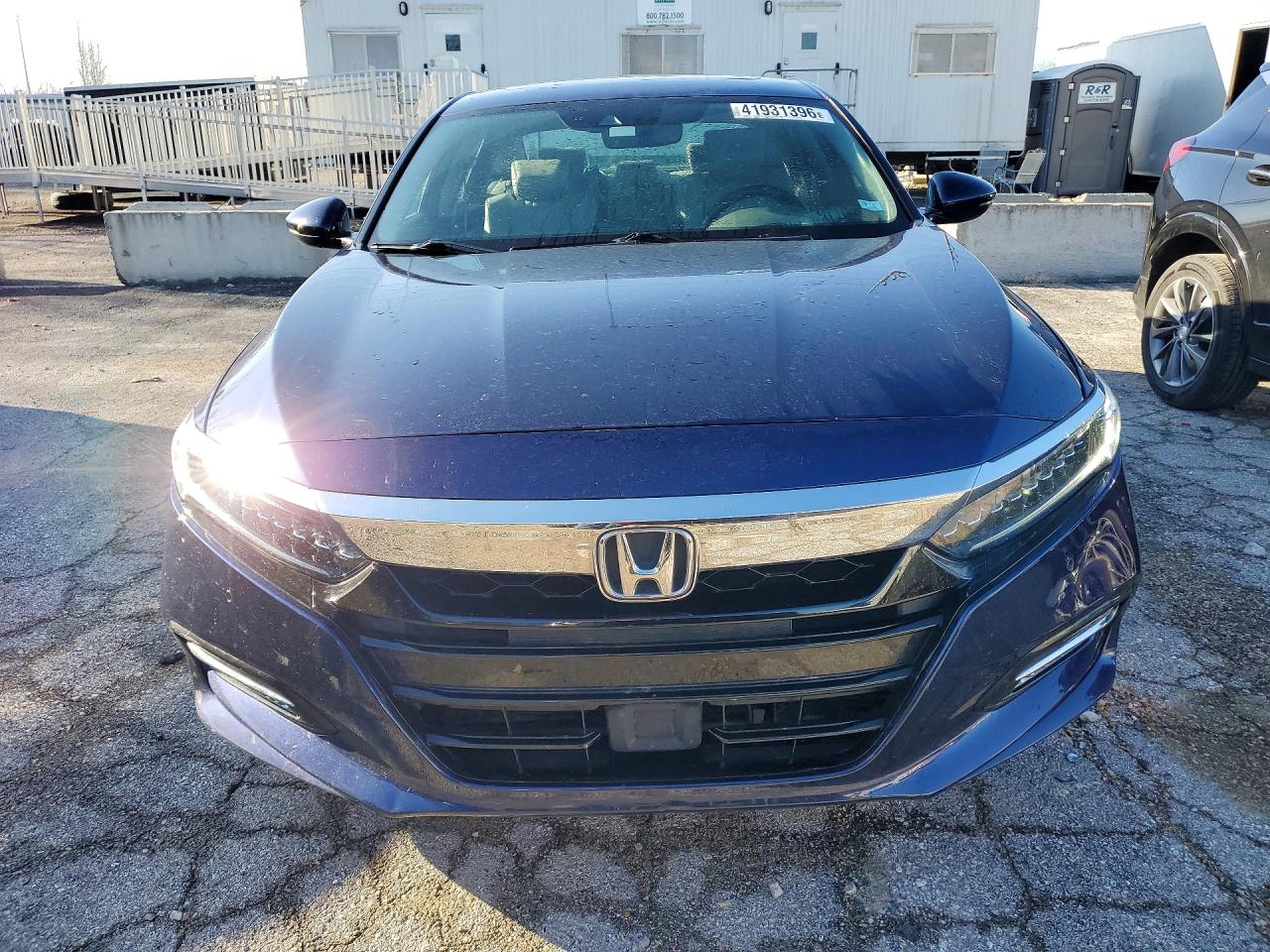 2018 HONDA ACCORD TOURING HYBRID photo 13
